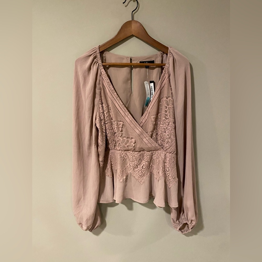 Lulu’s Sophie Lace Peplum Blouse Size XL NWT